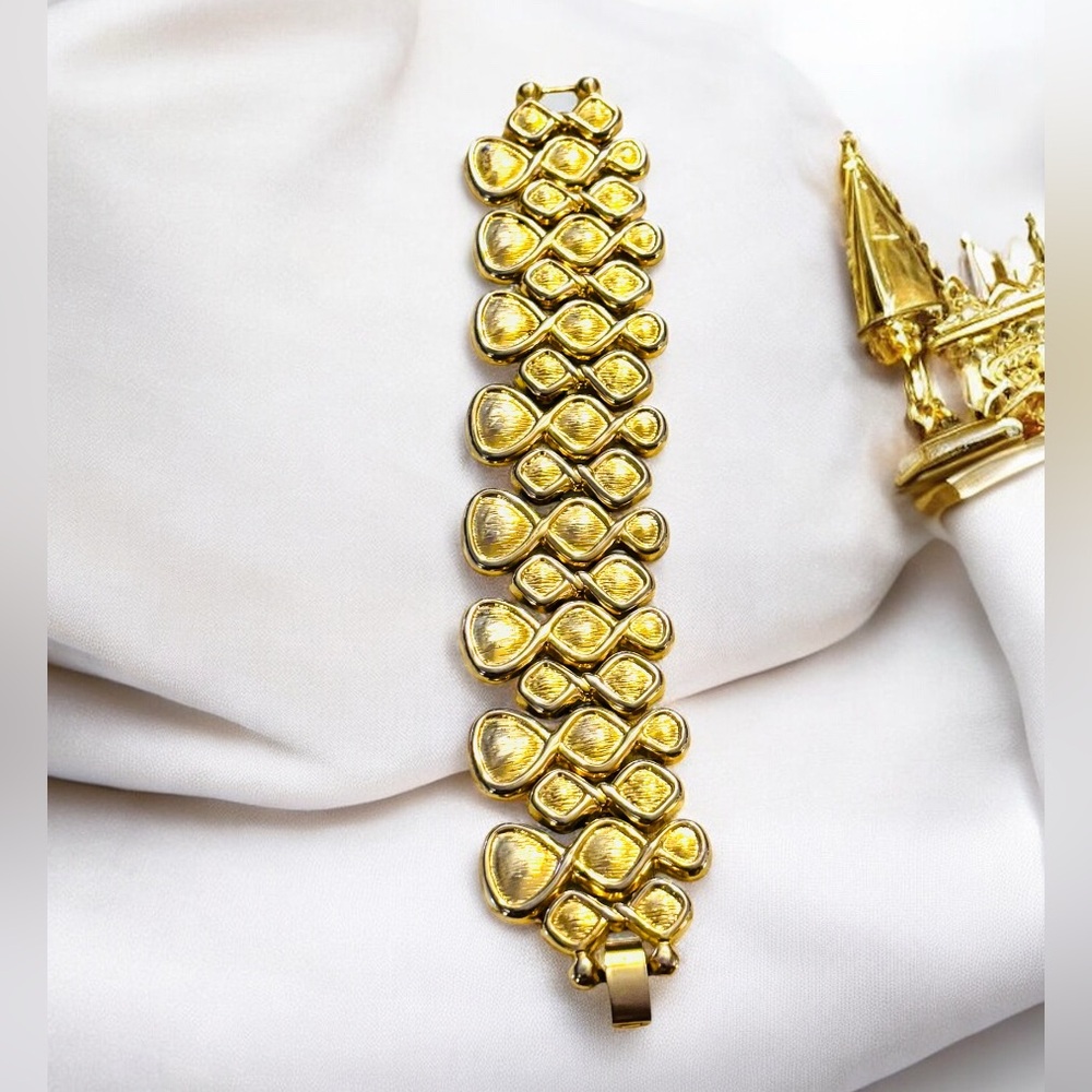 Stunning Gold-tone Unique Designed Bracelet